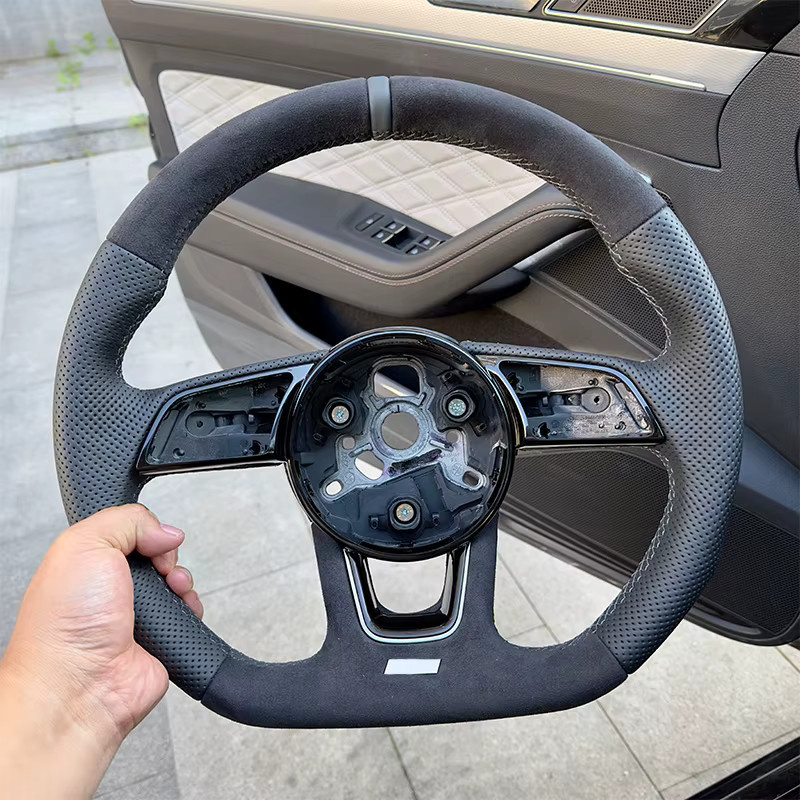 Sport Lenkrad aus Leder mit flachem Boden und Perforation für Audi A3 A4 A5 S3 S4 S5 2017-2022 in Schwarz - Bild 3