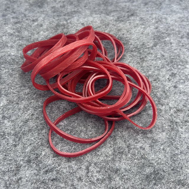 100 Stück rote elastische Gummibänder für Büro, Schule und Verpackung - Bild 1