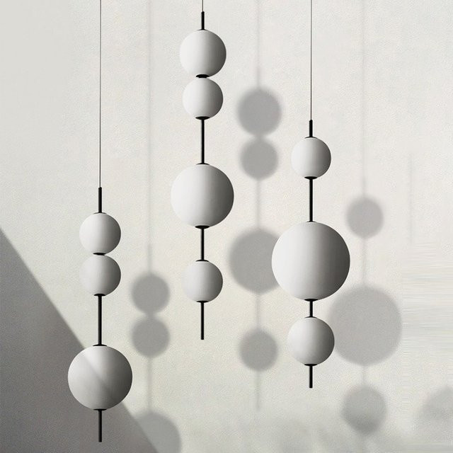 Moderne LED Pendelleuchte TAONUANSHU mit Glaskugeln in Transparent und Weiß für Wohnzimmer und Schlafzimmer - Bild 1