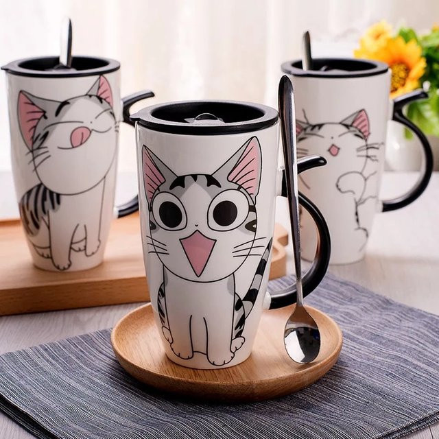 Keramikbecher mit Deckel und Löffel in Weiß, Motiv Katze, 600 ml - Bild 1