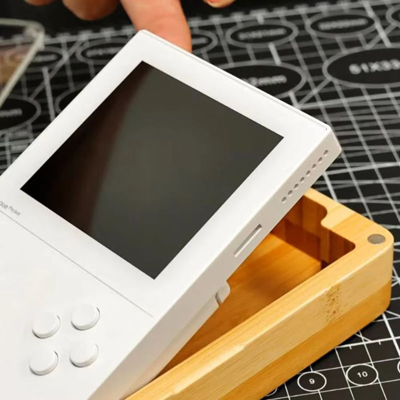 HeroAngel Magnetische Aufbewahrungsbox aus Bambus mit transparenter Acryl-Abdeckung in Braun für AP-Spielekonsolen - Bild 3