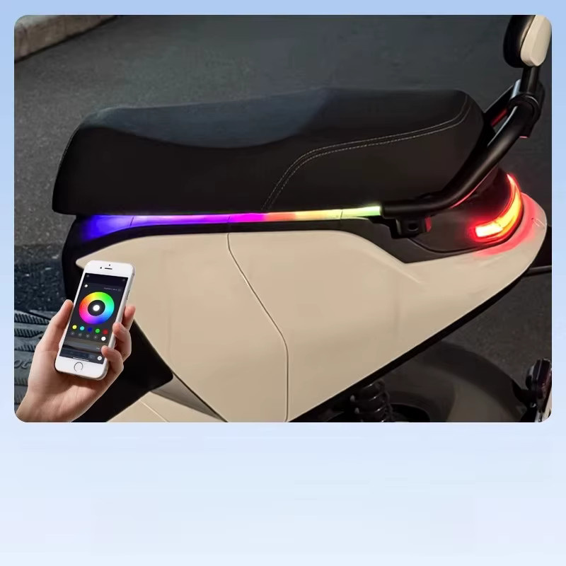 LED Atmosphäre Sitzkissen mit farbigen Lichtstreifen für Yadea Crown E10 Elektrische Roller, RGB Multicolour Rücklicht aus Kunststoff - Bild 3