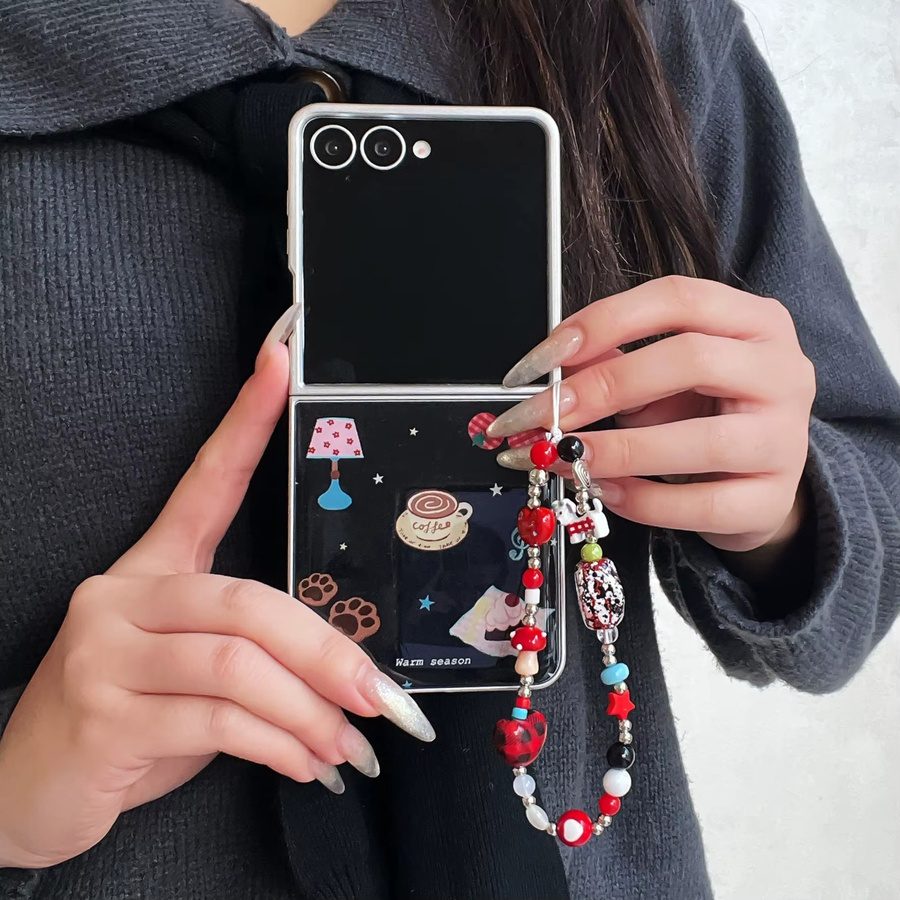 Kawaii Handyhülle mit Kette für Samsung Galaxy Z Flip 7 6 5 4 3 im Koreanischen Kuchen-Kaffee-Glanz-Design - Bild 3