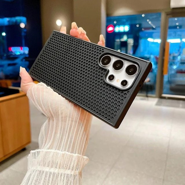 Samsung Galaxy S24 S23 S22 Ultra Plus Schutzhülle mit Kühlgitter zur Wärmeableitung, Mattes Cover in Schwarz - Bild 1