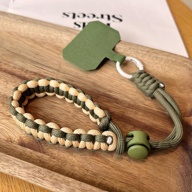 XYNN Handy-Lanyard als Anti-Verlust-Anhänger in Armee Grün - Bild 1