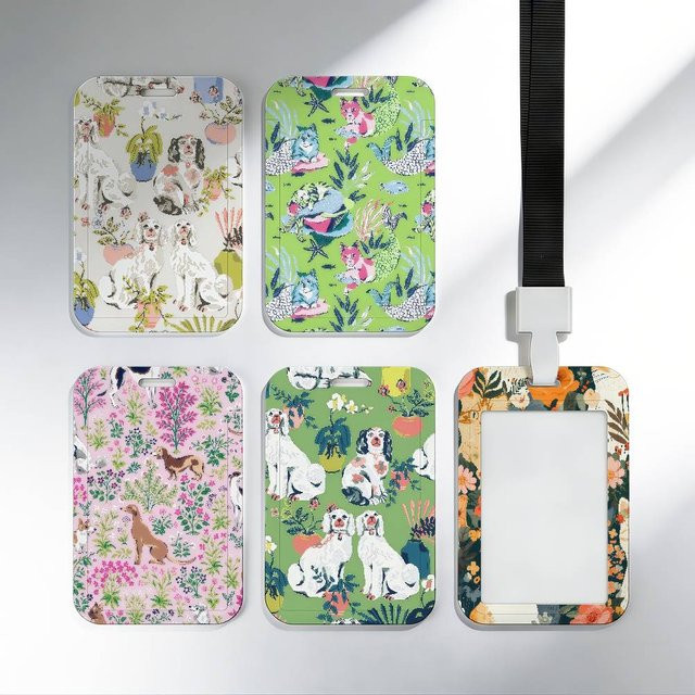 Modische Schiebe-Kartenhülle aus Kunststoff mit Blumen-, Katzen-, Hunde- und Pflanzenmotiven in Multicolour für Ausweise, Namensschilder und Buskarten - Bild 1