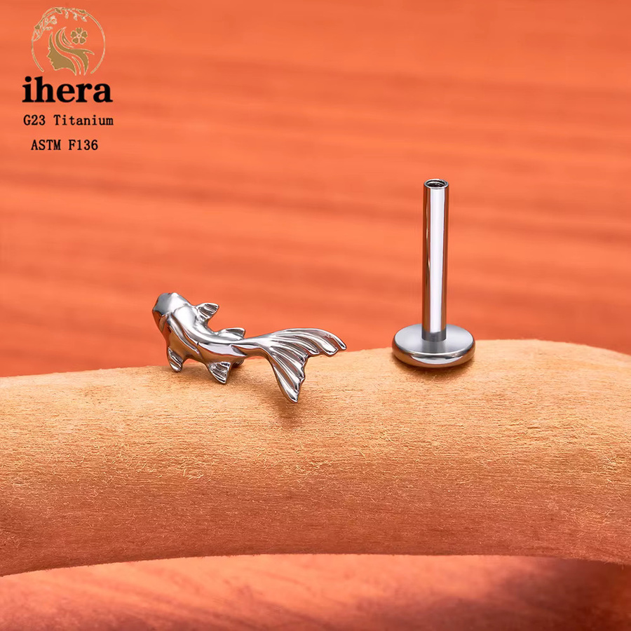 ihera Ohrstecker Koi-Fisch Schwalben, Titan, Silber, Unisex - Bild 2