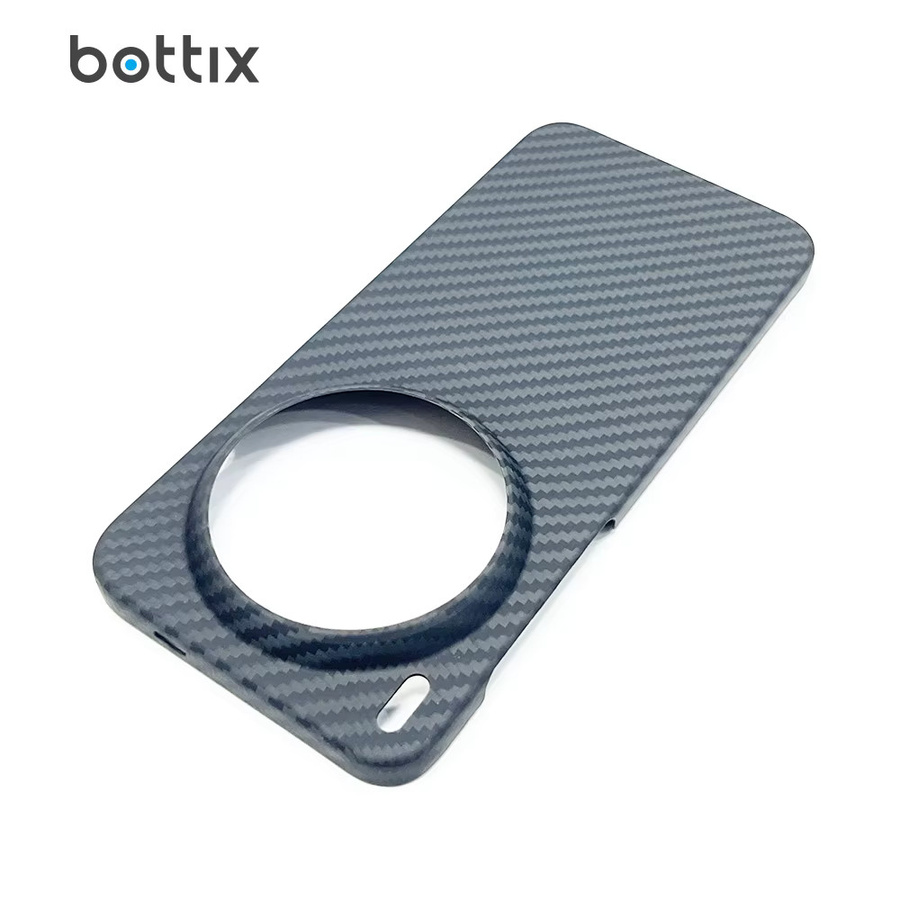 Bottix Kohlefaser-Hülle für vivo X300 Pro, X300 Ultra und X300s in Schwarz mit Aramid-Rückseite, leicht und kratzfest - Bild 2