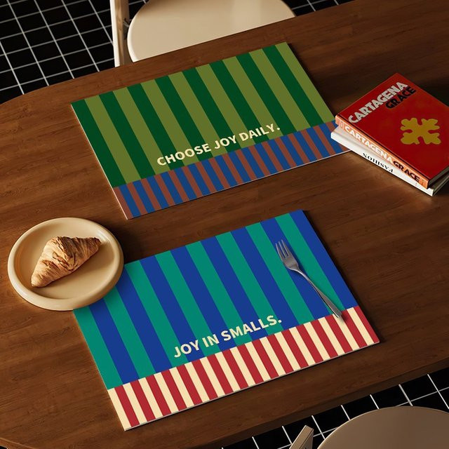 DZQ Esszimmer-Tischsets aus PU-Leder mit amerikanischem Streifenmuster, wasserdicht und hitzebeständig, Rechteckig, B/T: 45,0 x 30,0 cm - Bild 1