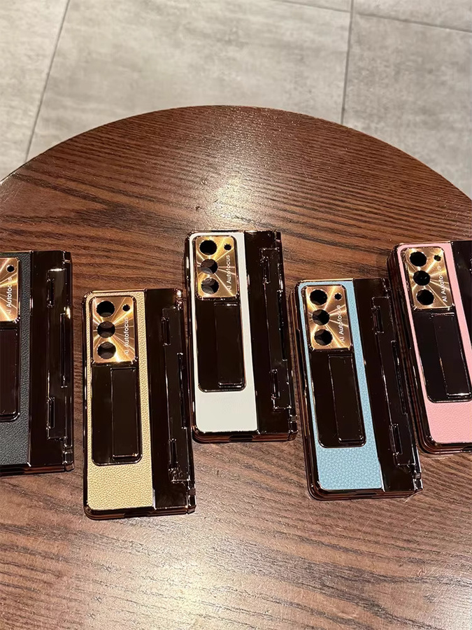 Samsung Schutzhülle für Galaxy Z Fold 4 5 6 7 8 mit einteiliger Scharnierschutzfolie aus Glas und Lederständer in Gold - Bild 3