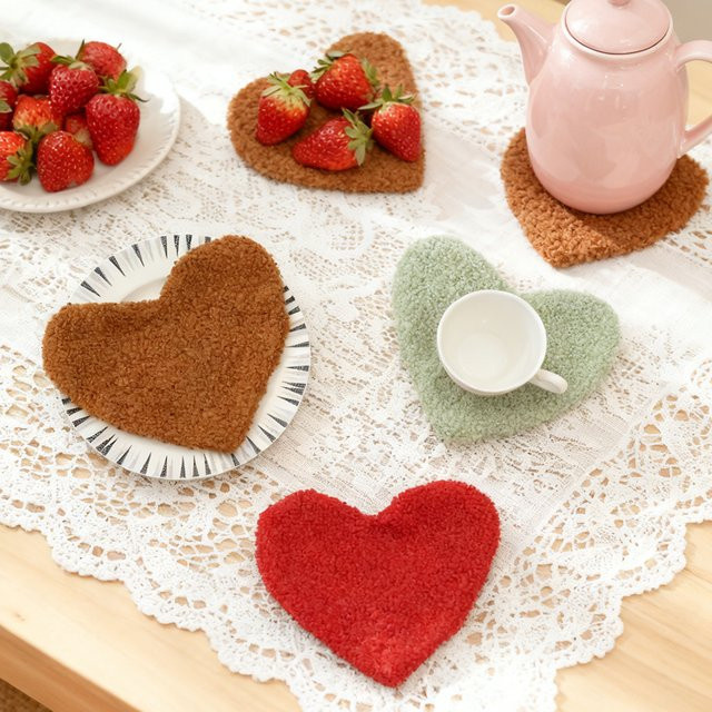 BUYNOW Teddy-Plüsch-Herz-Untersetzer im koreanischen Stil, Farbe: Grün, B/T: 19 x 16 cm - Bild 1