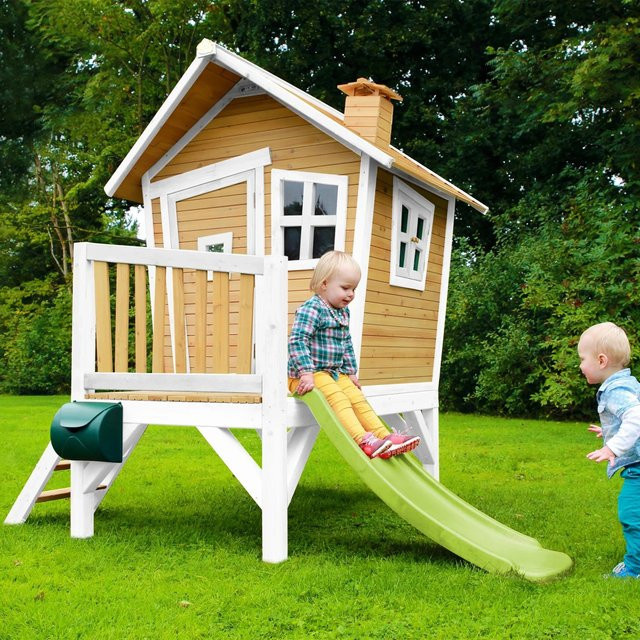 Axi Robin Spielhaus aus Hemlock- und Zypressenholz in Braun und Weiß mit lindgrüner Rutsche, B/T/H: 264 x 177 x 203 cm - Bild 1