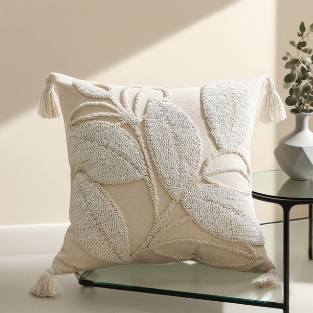 Dekorative Kissenbezüge ODEK PIANAN im marokkanischen Stil mit Blatt-Stickerei und Quasten, Farbe: Weiß/Beige, B/T/H: 45 x 45 x 45 cm - Bild 1