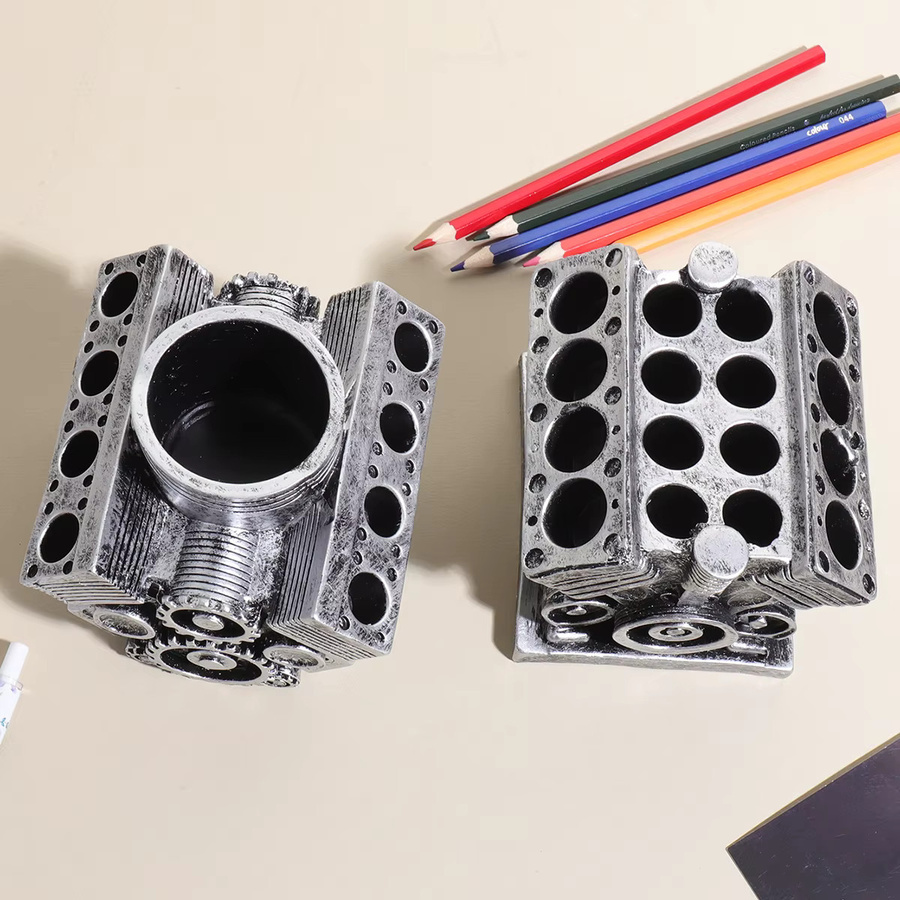 V8 Motor Stifthalter als kreativer Auto-Motor-Organizer in Silber für deinen Schreibtisch - Bild 2