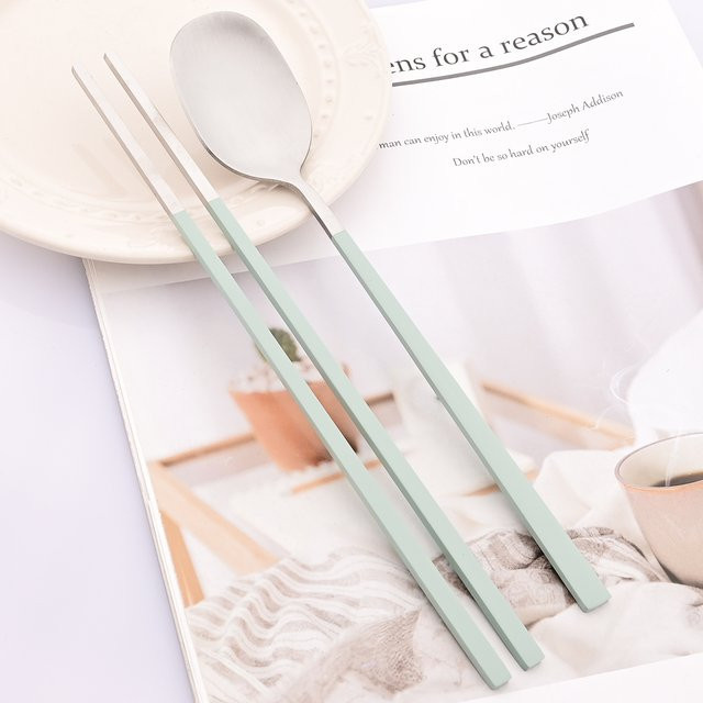 Zoseil Besteckset aus Edelstahl mit Löffel und Sushi-Stäbchen in Grün und Silber mit mattem Finish - Bild 1