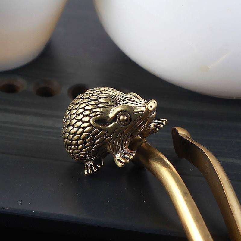 Yiran Furniture Igel Ornament aus Messing in Gold, Antike Metall Tierfigur für Schreibtisch und Teehaus Deko - Bild 3