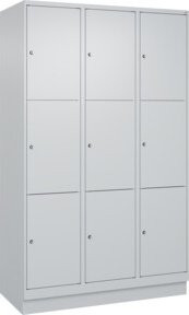 C+P Schließfachschrank Classic PLUS mit Sockel und 3 Abteilen, Farbe Lichtgrau, B/T/H: 120 x 50 x 195 cm - Bild 1
