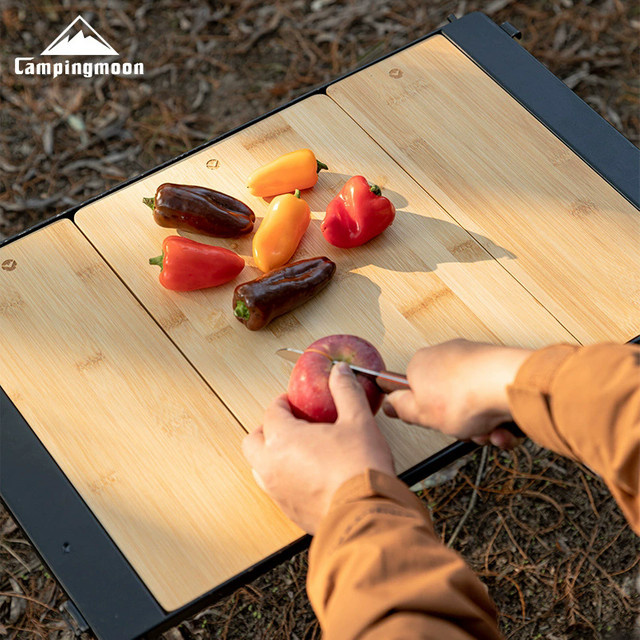 CAMPINGMOON Camping-Tischbrett aus Bambus und Holz, braunes Schneidebrett für den Außenbereich, doppelseitig verwendbar, B: 36,0 cm, T: 36,0 cm, H: 1,0 cm - Bild 1