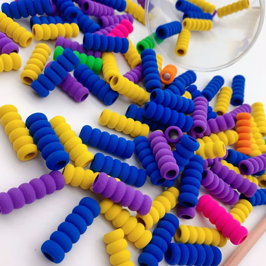10er Set ergonomische Stifthülsen aus weichem Gummi in Multicolour für komfortables Schreiben und rutschfesten Griff - Bild 2