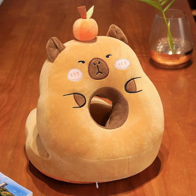 Plüsch-Capybara Schlafkissen von Binchi Fitness in Braun, B/H: 30 x 35 cm - Bild 1