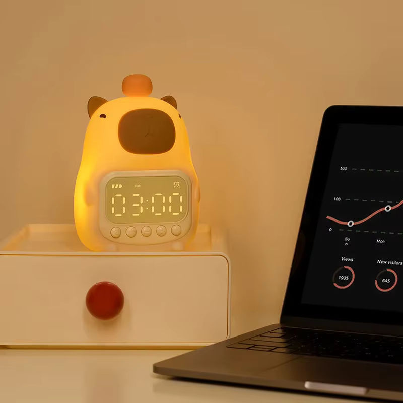 Vacamm Capybara LED Nachtlicht aus Silikon mit digitalem Wecker, dimmbar und wiederaufladbar, warmweißes Tischlicht für Kinder - Bild 2