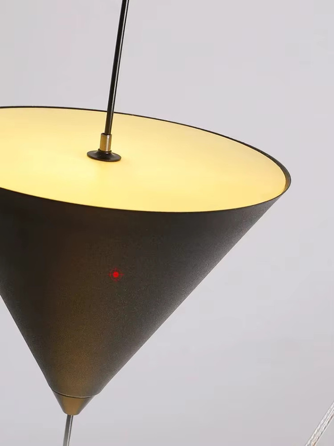 Claeted Minimalistische kegelförmige LED-Pendelleuchte aus Metall in Schwarz oder Weiß - Bild 2