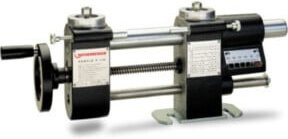 Rothenberger ROWELD P110 Grundmaschine mit Tischmontagehalterung in Schwarz - Bild 1