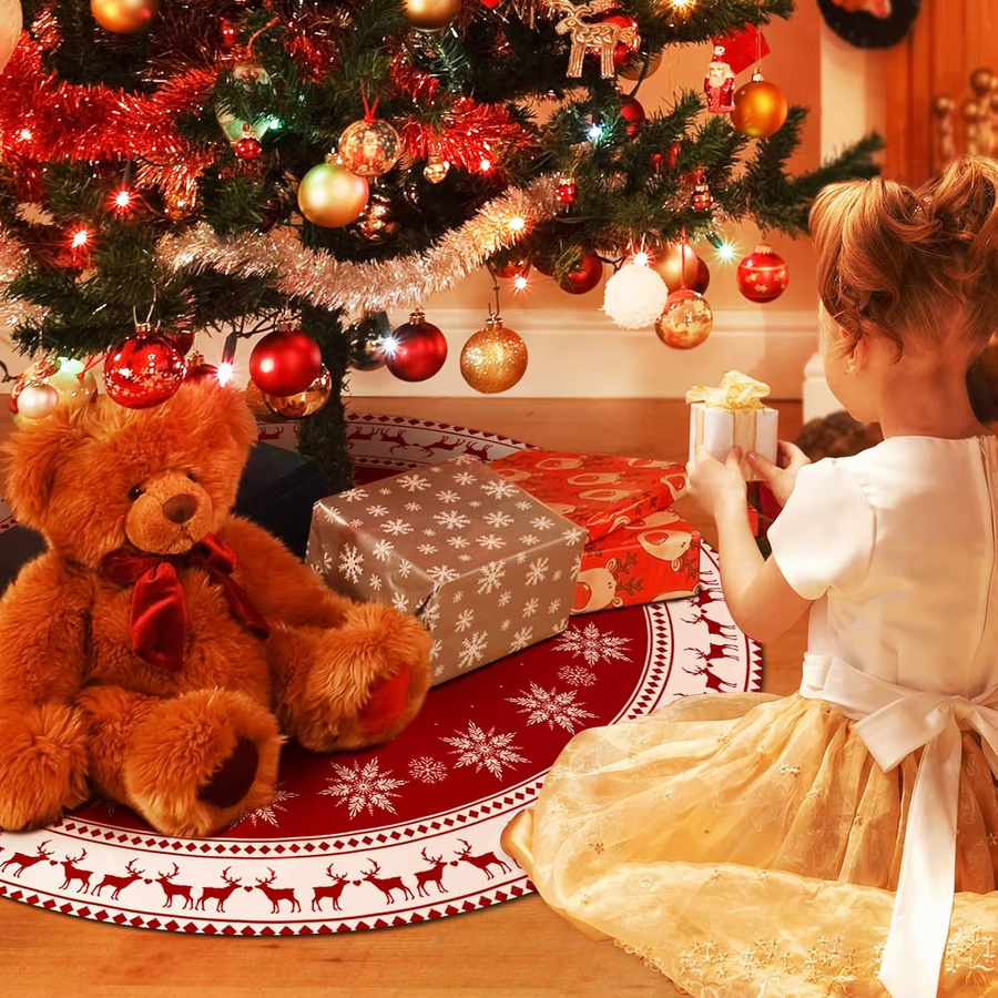 VIKAMA Weihnachtsbaummatte mit Schneeflocken und Rentier Design in Rot, runde Textil-Deko für Weihnachten und Neujahr - Bild 5