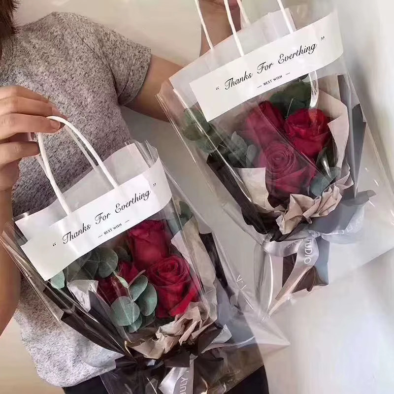 10 Stück transparente PVC Tragetaschen für Blumenstrauß und Geschenke zur Dekoration von Feiern und Partys - Bild 3