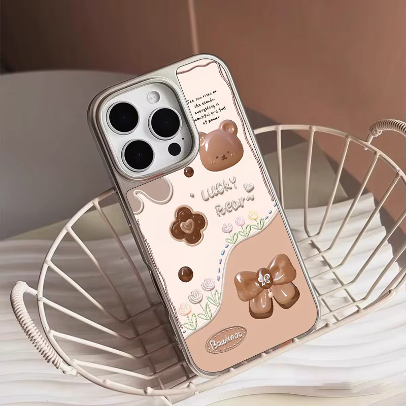 DecoPhone Stoßfeste Handyhülle im koreanischen Stil mit niedlichem Cartoon-Kaffeebär, mattierte Rückwand und silbernem Rand für iPhone 17, 16, 15, 14 Pro Max, Farbe: Silber - Bild 4