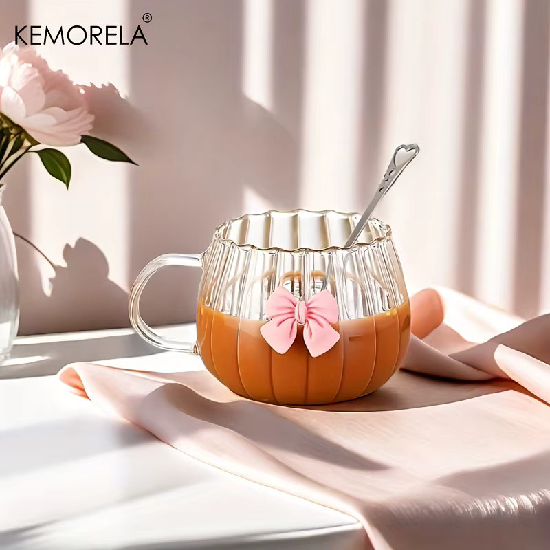 KEMORELA Glas-Kürbisbecher mit rosa Schleifen und vertikalen Streifen, transparent/pink, 2 Stück - Bild 4