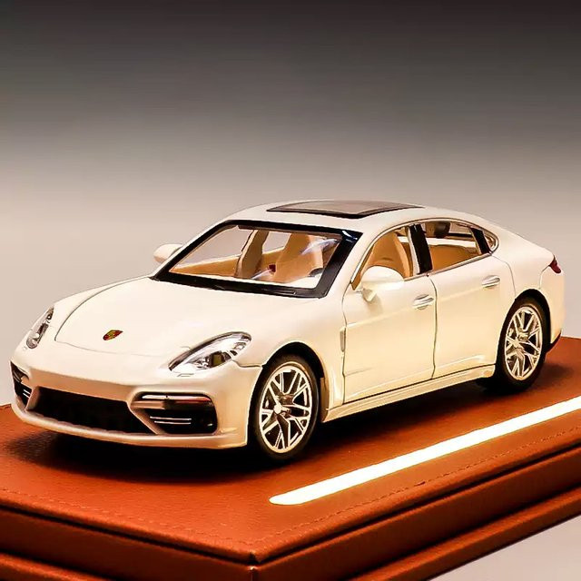 Maisto Sportwagen-Modell, 1:24, Metall, mit Licht und Sound - Bild 1