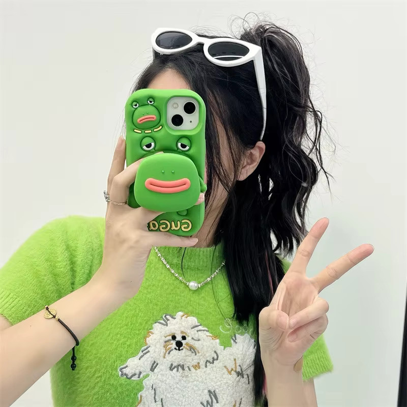 MUQGEW Silikon Handyhülle mit Frosch-Cartoon-Design und Teleskophalterung für iPhone 15, 14, 13, 12 Pro Max in Grün - Bild 3