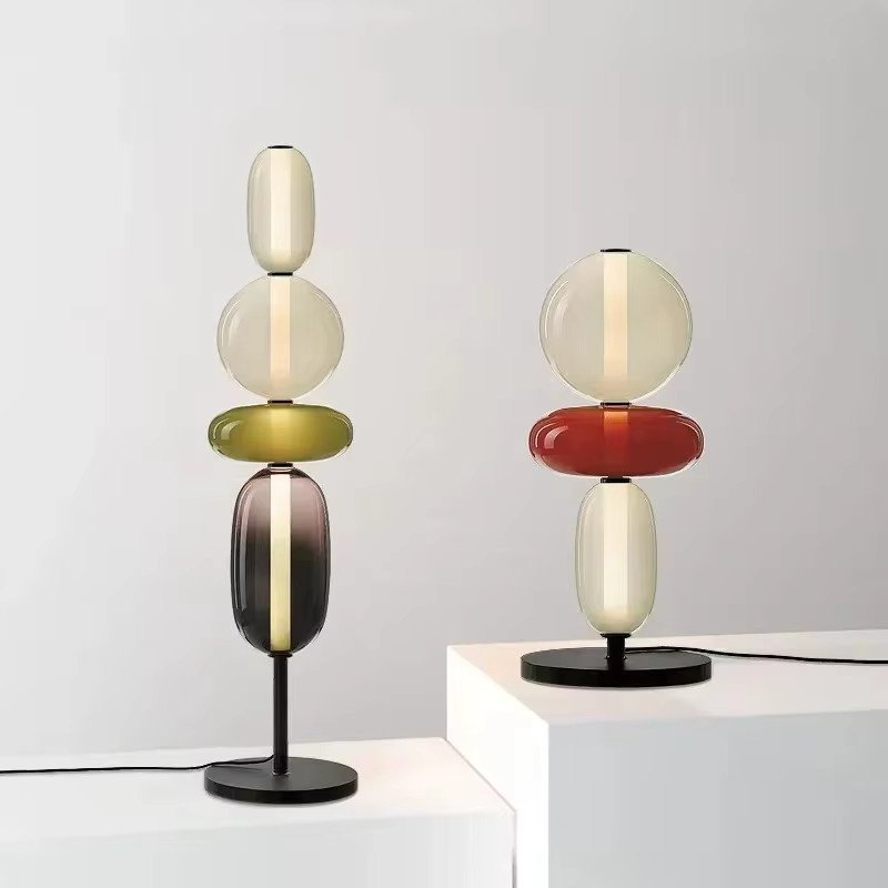 Nordic LED Tischlampe aus farbigem Glas im italienischen Design für Wohnzimmer und Schlafzimmer, Mehrfarbig - Bild 3