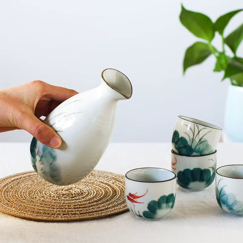 JUSTINLAU Keramik-Sake-Set mit Goldfisch-Design, 1 Topf und 4 Tassen, floraler Stil - Bild 2