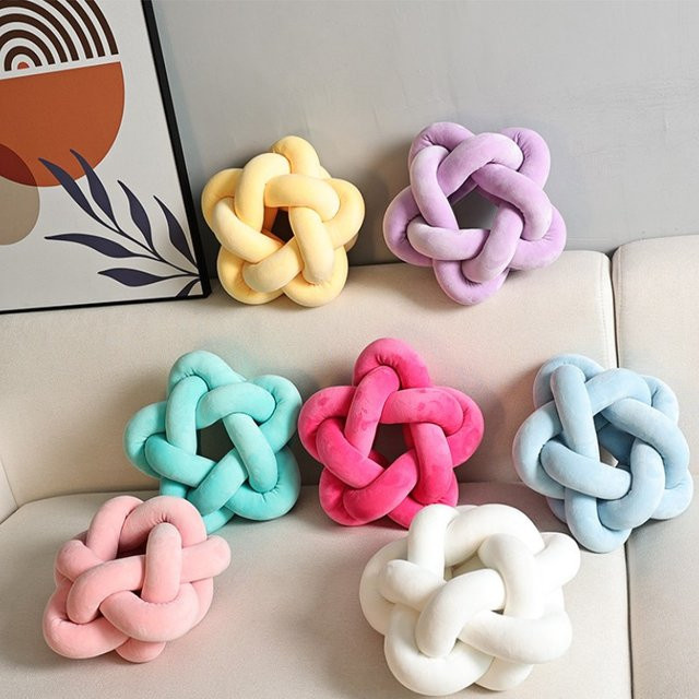 Dekoratives inyahome Zierkissen in Sternform mit Knoten-Design, handgefertigtes Ästhetisches Dekokissen in Weiß, Grün, Rosa und Blau - Bild 1