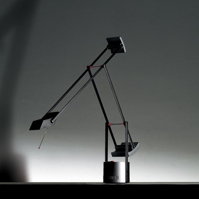 Artemide Tizio Micro Tischleuchte Schwarz, verstellbare Schreibtischlampe für Aufgaben und zum Lesen - Bild 1