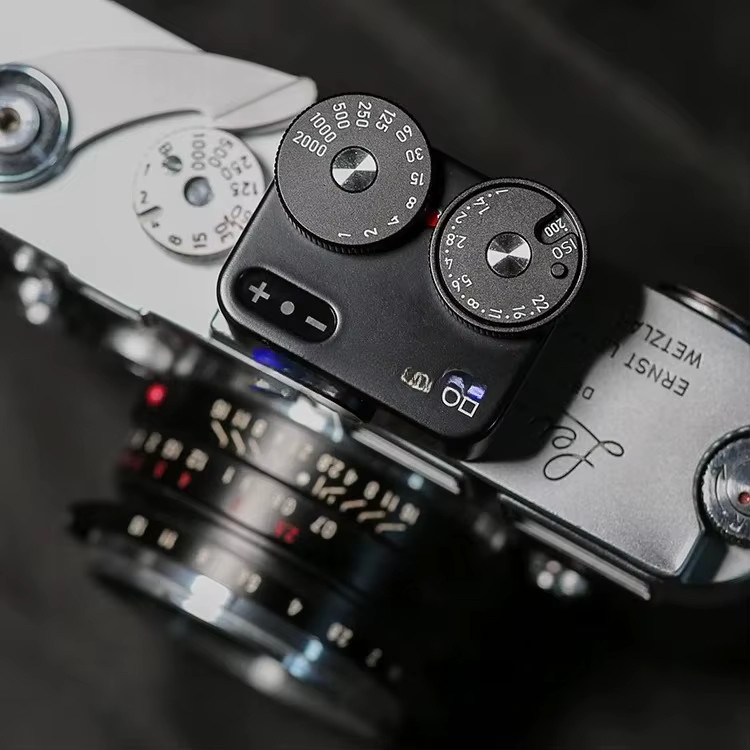 DOOMO METER D Blitzschuh-Lichtmesser in Schwarz für Leica T0408 mit 120/135 Rangefinder und doppelt umkehrbarer Funktion - Bild 3