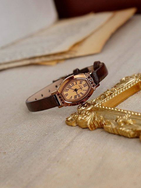 LSVTR Armbanduhr, Leder, Tonneau, Quarz, Kristall, Damen, Vintage - Bild 1
