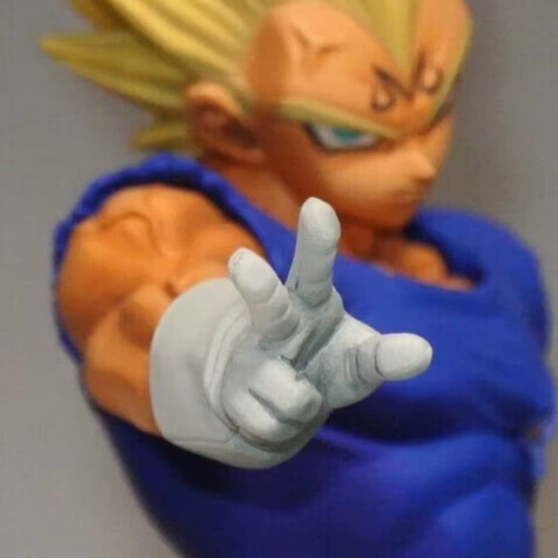 Bandai Dragon Ball Z DXF Super Saiyajin Enchantment Vegeta Actionfigur in Multicolor - Bild 2