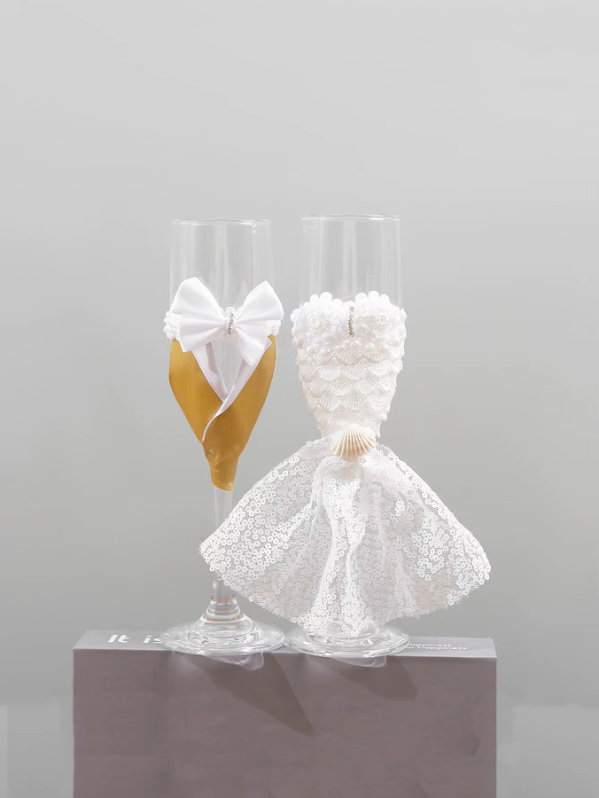 TRUE LOVE GIFT Champagnerflöten Set für Hochzeiten in Schwarz - Bild 1