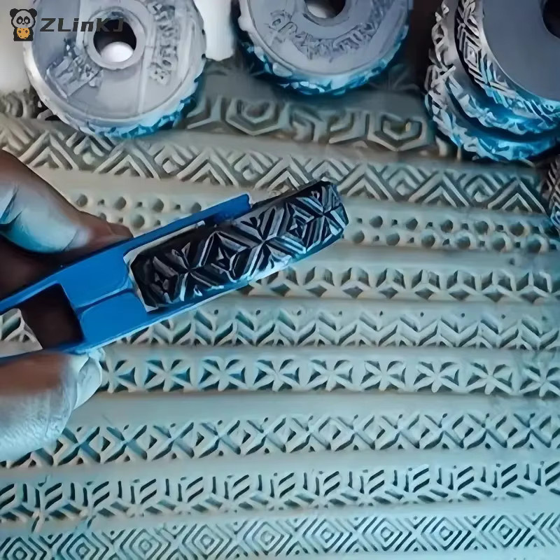JETTING Relief-Rollwerkzeug aus Kunststoff für Ton und Keramik in Blau - Bild 4