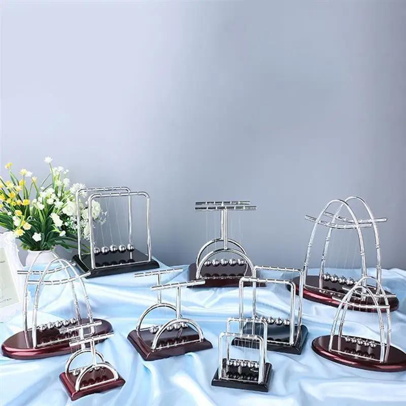 Elegant Living House Newton Cradle Physik-Experiment mit Stahlkugeln in Silber als Schreibtisch-Deko und Lehrmaterial - Bild 1