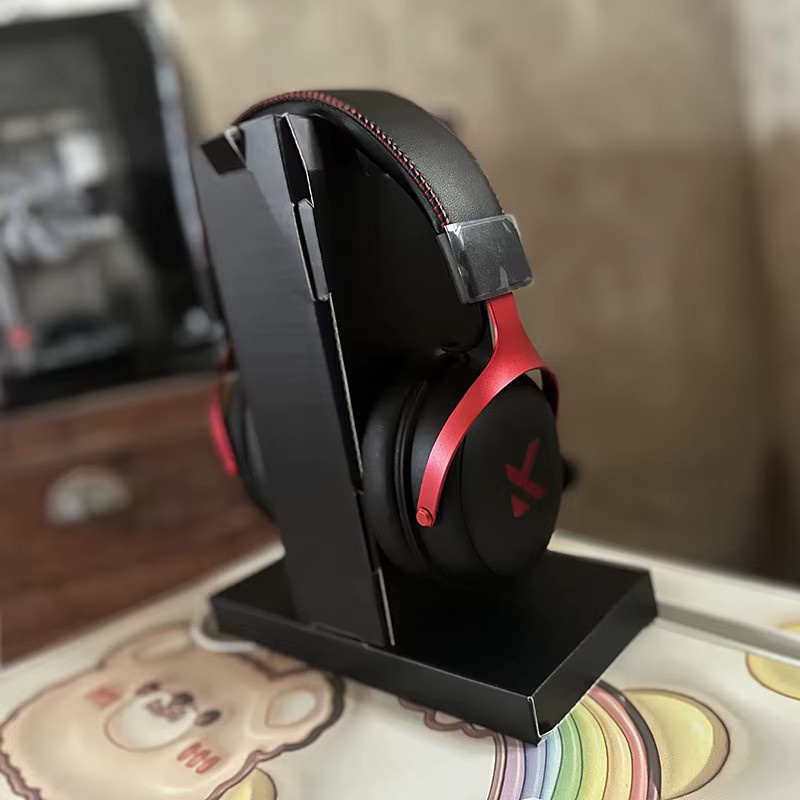 MCHOSE V9 Pro Over-Ear-Gaming-Headset mit Vier-Modus-Konnektivität in Weiß und Blau - Bild 3