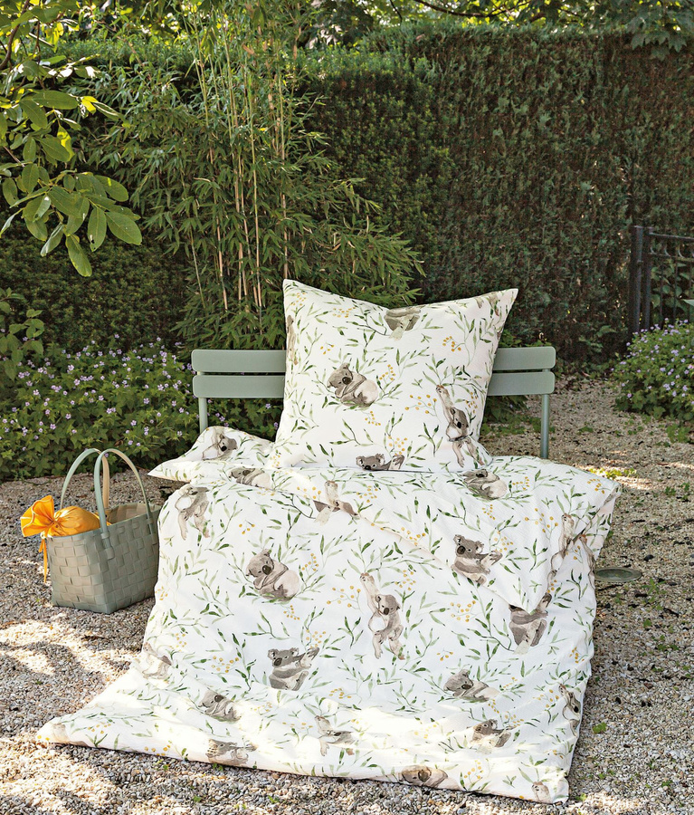 Janine Soft-Seersucker Bettwäsche mit Koala Bär Motiv in Grün und Weiß, Set aus Bettbezug und Kissenbezug aus Baumwolle, B/H: 155 x 220 cm und 80 x 80 cm - Bild 1