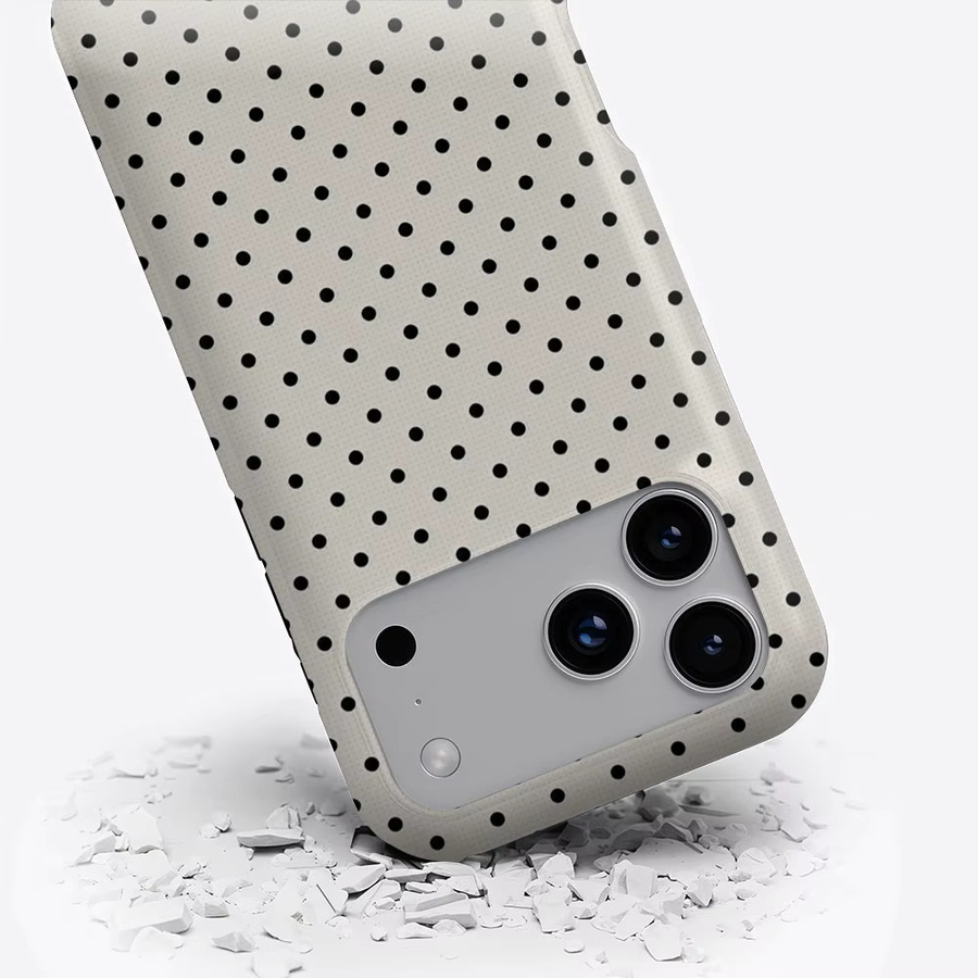 Aurbe Matte 2-in-1 MagSafe Hülle für iPhone 17 16 15 14 Plus Pro Max Stoßfeste Hartschale in Schwarz und Creme Polka Dots - Bild 3