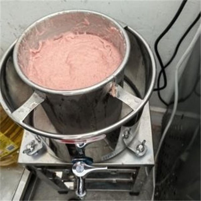 Elektrische Fleischwolf-Maschine von Maiou aus Edelstahl in Silber zur automatischen Herstellung von Fleischbällchen für Schweinefleisch und Rindfleisch - Bild 1