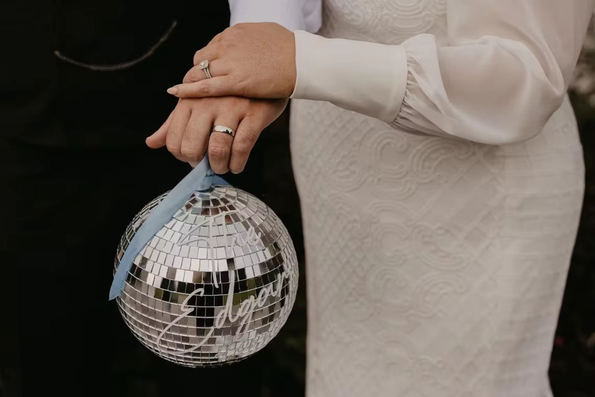 Personalisierte runde Disco-Kugel aus Glas in Silber und Schwarz, Durchmesser: 20 cm, glamouröse Dekoration für Hochzeiten und Partys - Bild 2