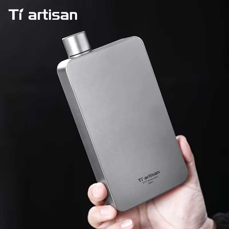 Tiartisan Titan-Flachmann für Whisky und Wein, ultraleicht und auslaufsicher, Silber/Sand, 400 ml - Bild 3