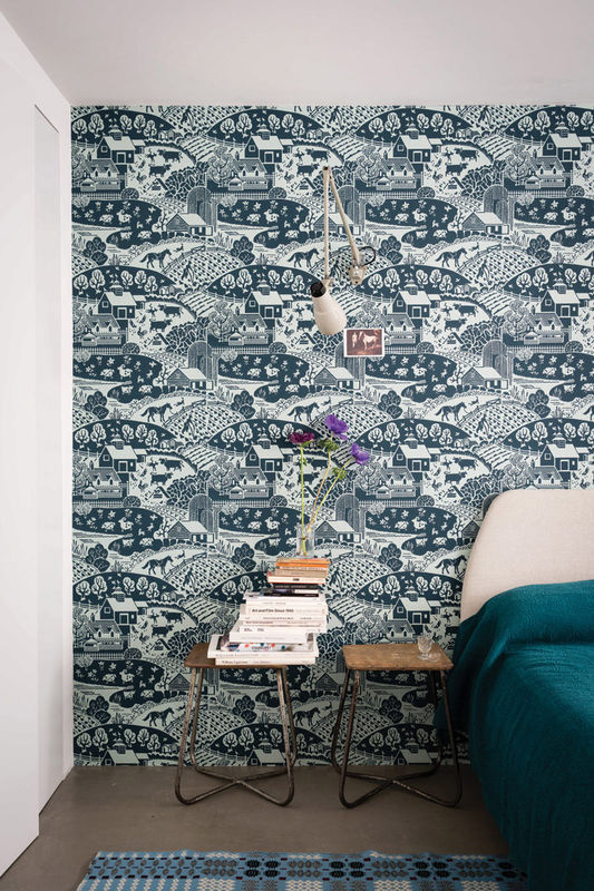 Farrow & Ball Mural Wallpaper Gable Green Blue und Hague Blue mit Vintage Landschaft und Tieren - Bild 2